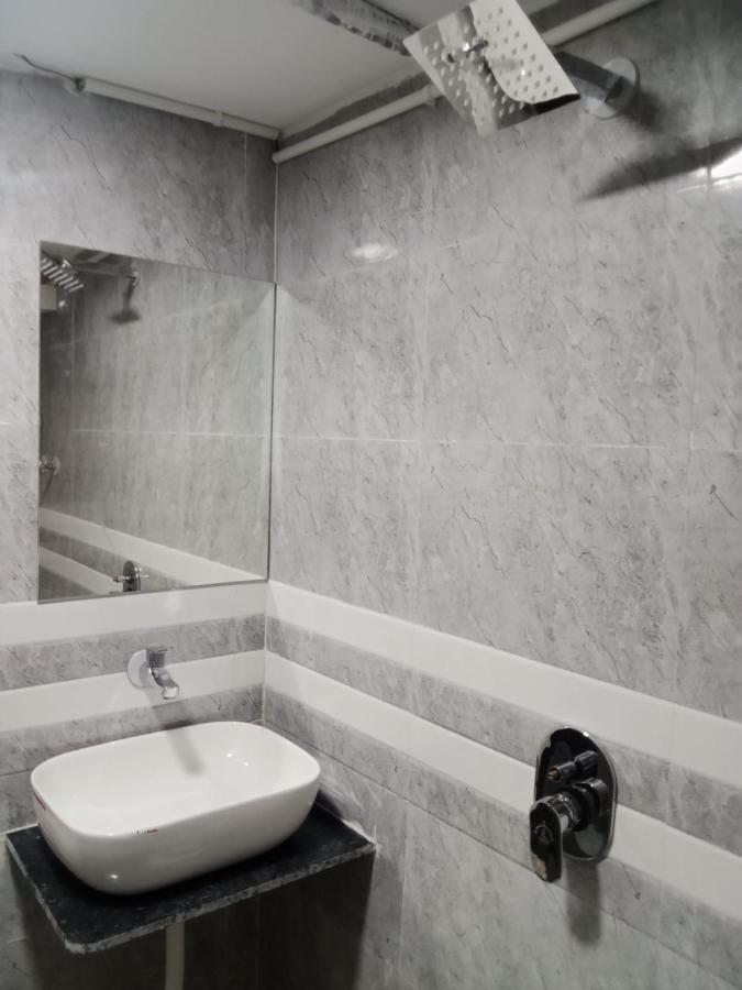 Hotel Rk Villa Vadodara Buitenkant foto